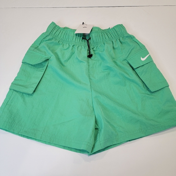 Nike Sportswear Essential Women's Woven High-Rise Shorts Spring Green Size XS - Picture 6 of 12
